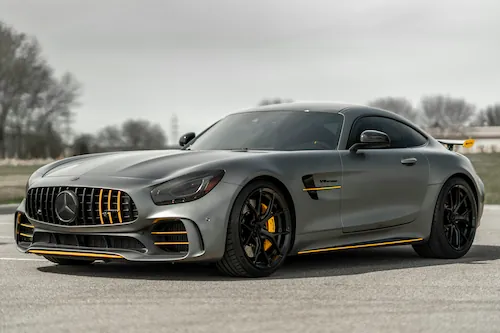 Mercedes AMG GT-R